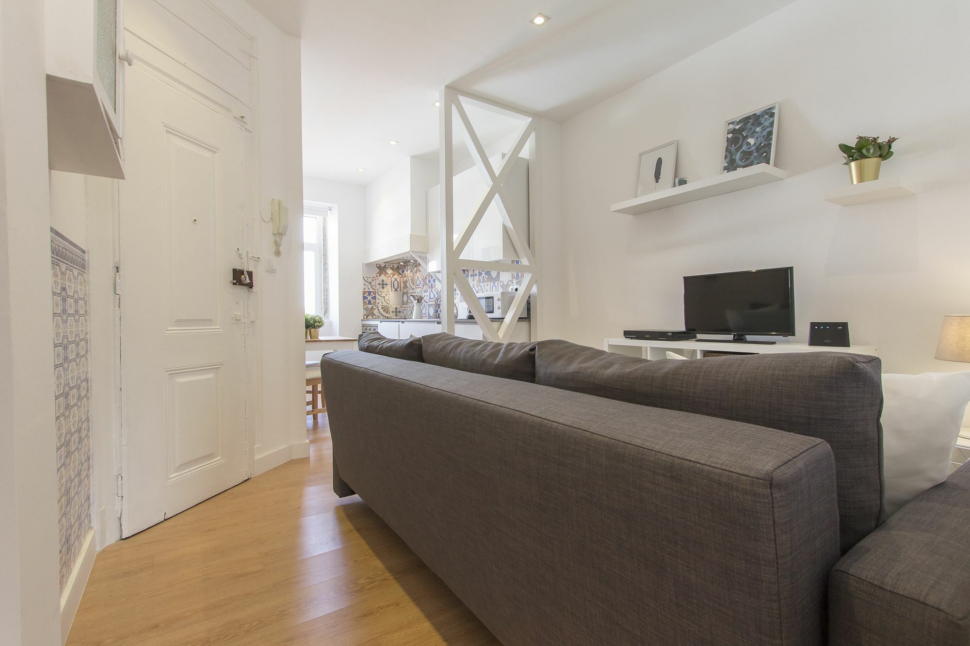 Bairro Alto Stylish By Homing Apartment ลิสบอน ภายนอก รูปภาพ